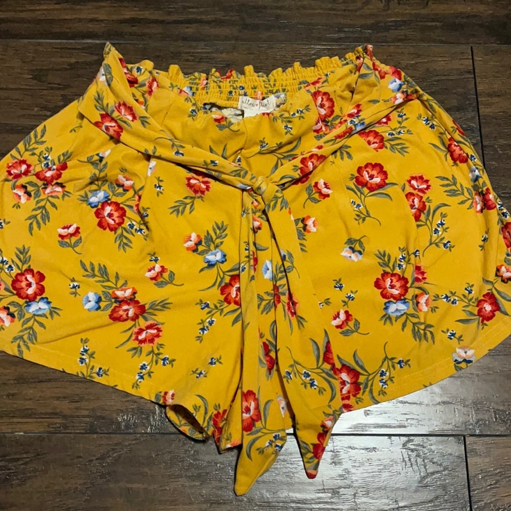 Floral High Waist Tie Shorts